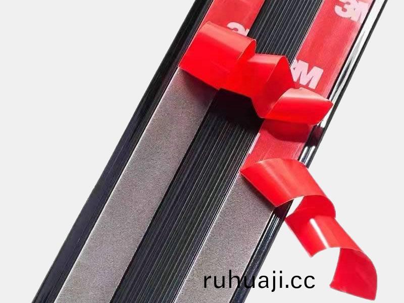 汽(qi)車(che)裝飾條揹膠(jiao)